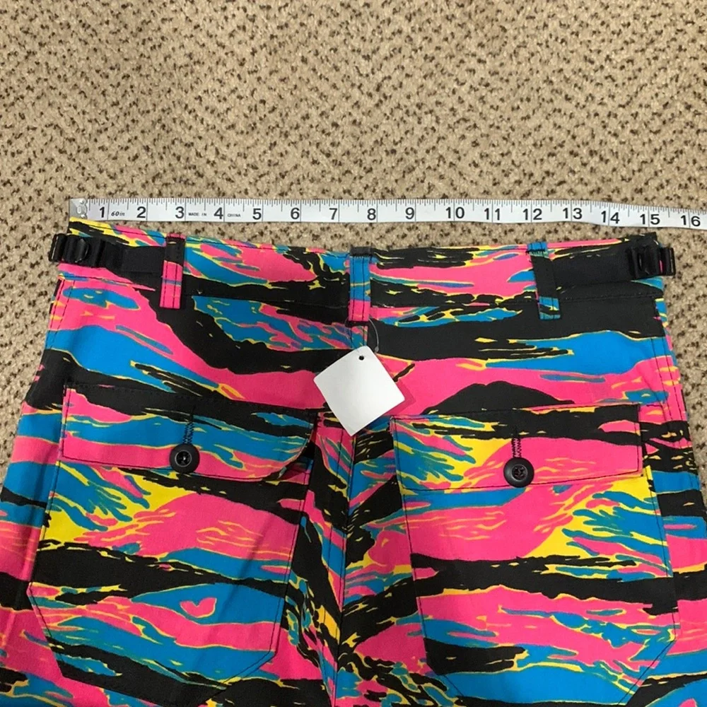 🆑CLEARANCE🆑colorful cargo shorts - Picture 8 of 13